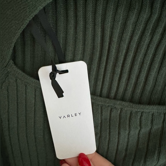 Varley Fowler Knitted tank with peekaboo back NWT - Picture 9 of 9